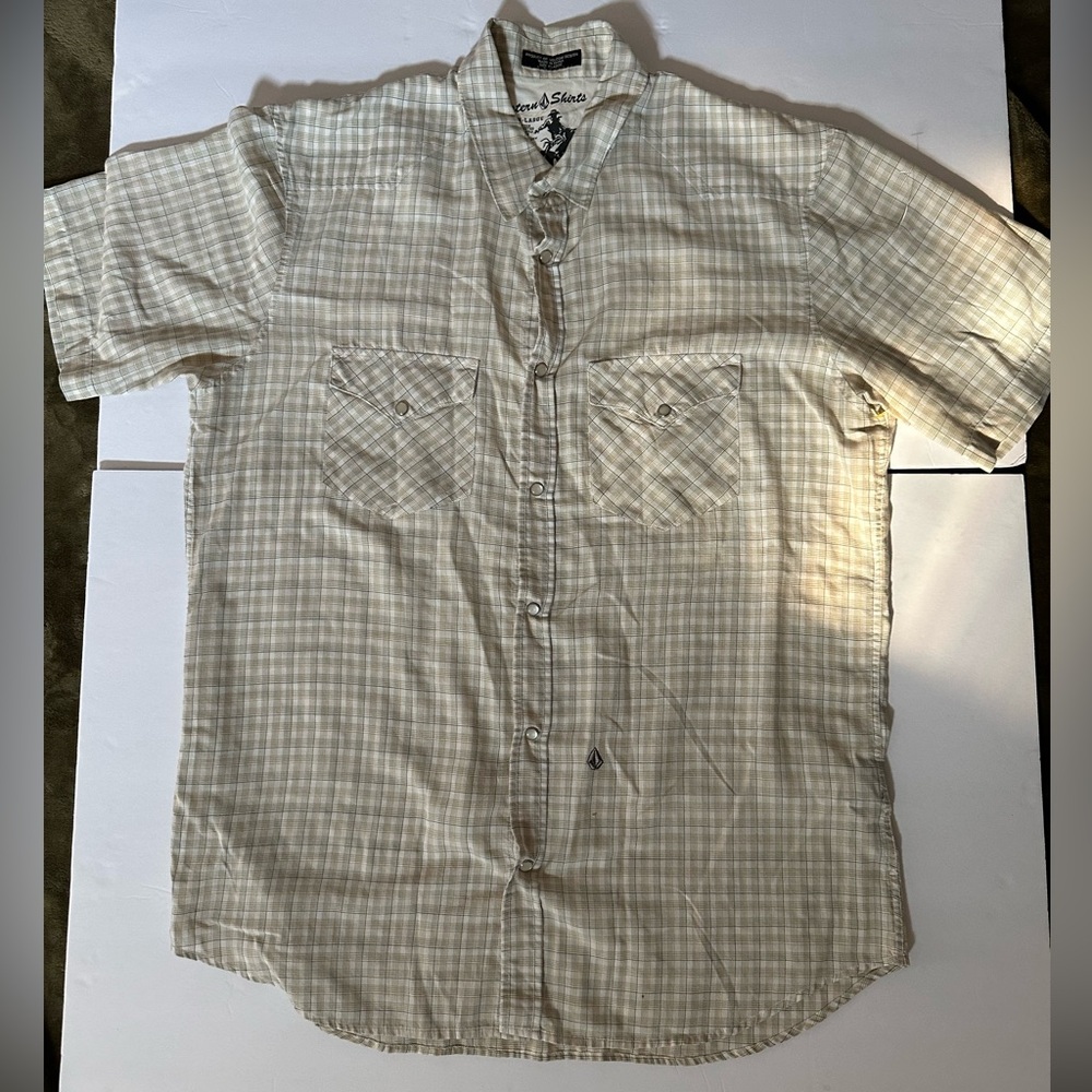 Volcom mens button up shirt